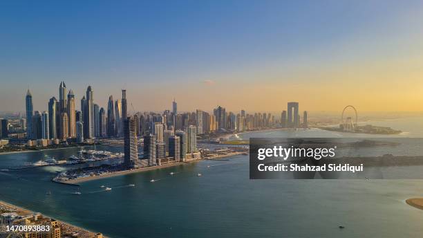 view of ain dubai from 'the view at palm' observatory - palm-jumeirah imagens e fotografias de stock