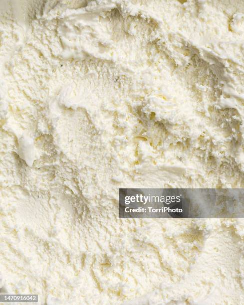 full frame texture background of white vanilla ice cream - glace à la vanille photos et images de collection