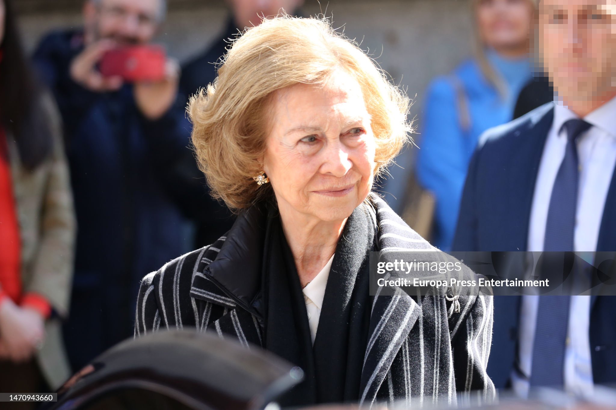 queen-sofia-at-the-exit-of-the-traditional-kissing-of-jesus-of-medinaceli-on-march-3-in-madrid.jpg