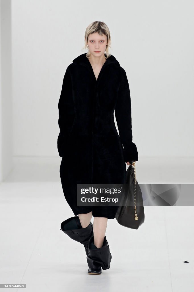 a-model-walks-the-runway-during-the-loewe-womenswear-fall-winter-2023-2024-show-as-part-of.jpg