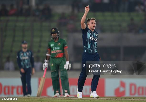 Sam Curran of England celebrates taking the final wicket of Mustafizur Rahman of Bangladeshto win the 2nd One Day International between Bangladesh...