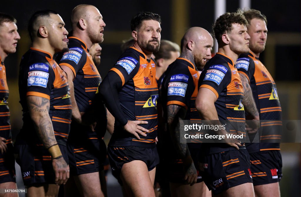 Castleford Tigers v Wigan Warriors - Betfred Super League