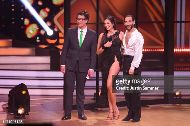 Daniel Hartwich and candidates Timon Krause and Ekaterina Leonova are seen on stage during the second "Let's Dance" show at MMC Studios on March 03,...