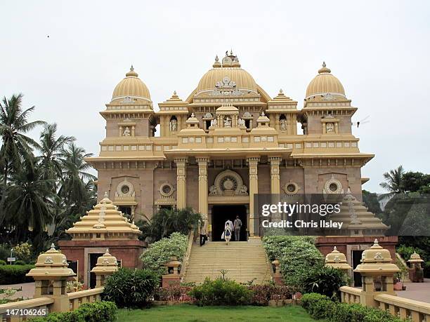 sri ramakrishna temple - chennai photos et images de collection