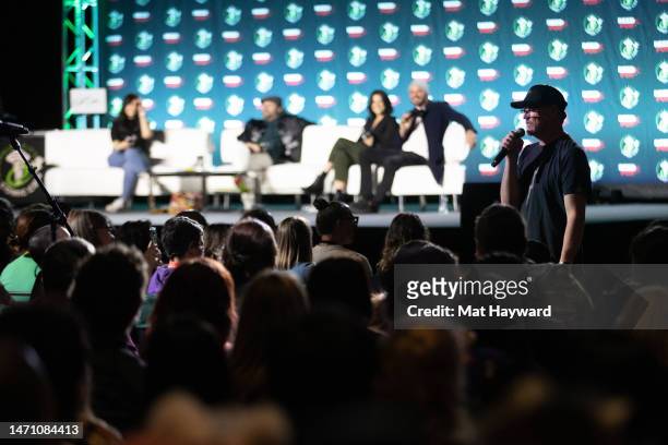 Moderator Veronica Valencia, Jamie Kennedy, Neve Campbell, Skeet Ulrich and Matthew Lillard speak onstage at the "What's Your Favorite Scary Movie?...