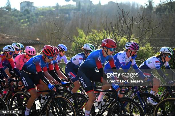 Nina Berton Photos and Premium High Res Pictures Getty Images