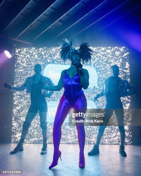 Shee Singer Shea Coulee Photos and Premium High Res Pictures - Getty Images