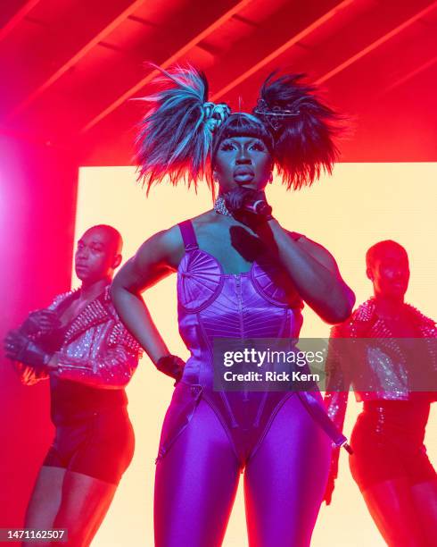 Shee Singer Shea Coulee Photos and Premium High Res Pictures - Getty Images
