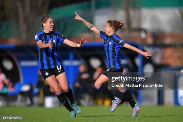 Beatrice Merlo of FC Internazionale Women celebrates after scoring the first goal during the semi-final first leg Women Coppa Italia match between FC...