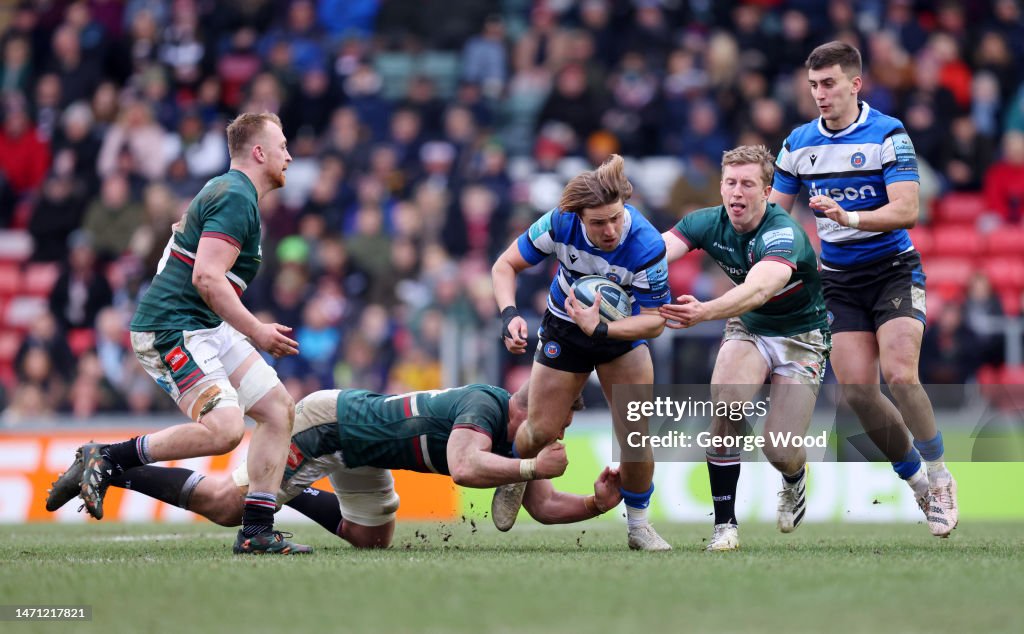 Tom Rugby Bath Tom de Glanville of Bath Rugby is tackled by Harry Potter and Hanro ...