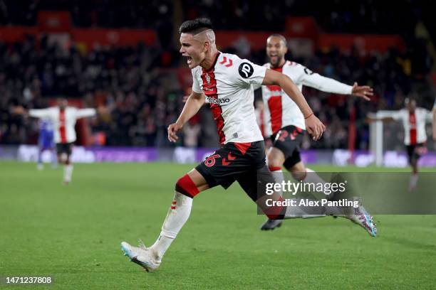 Carlos Alcaraz of Southampton celebrates after scoring the team's first goal during the Premier League match between Southampton FC and Leicester...