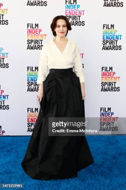 Emily Hampshire attends the 2023 Film Independent Spirit Awards on March 04, 2023 in Santa Monica, California.