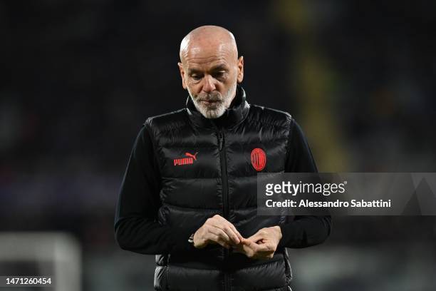 Stefano Pioli head coach of AC Milan looks on during the Serie A match between ACF Fiorentina and AC MIlan at Stadio Artemio Franchi on March 04,...