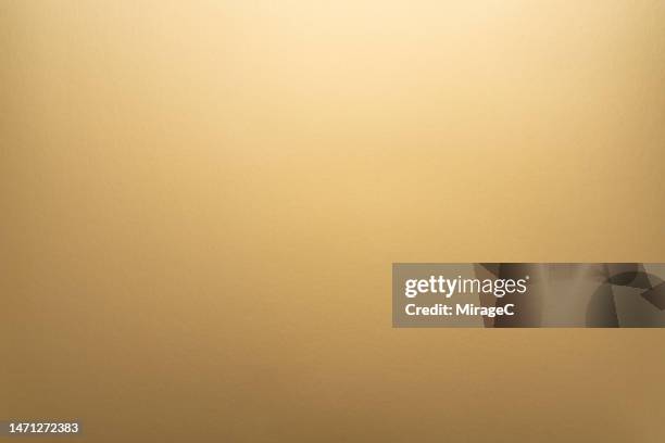 matte golden texture background - dorato colore descrittivo foto e immagini stock
