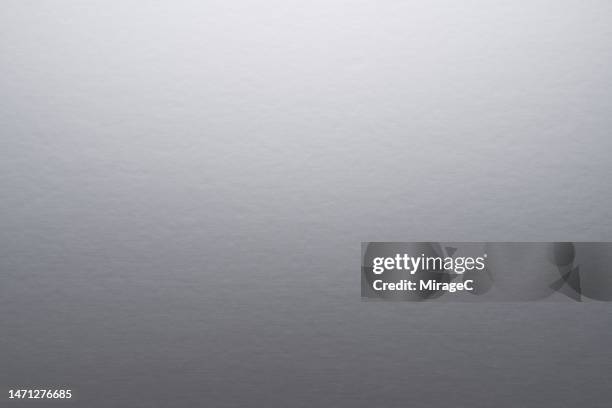matte silver texture background - silber hintergrund stock-fotos und bilder