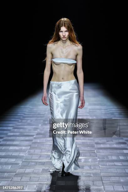 Model walks the runway during the Ann Demeulemeester Womenswear Fall Winter 2023-2024 show as part of Paris Fashion Week on March 04, 2023 in Paris,...