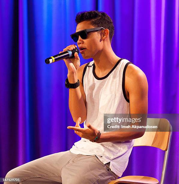 Fegan 36 Backstage Pass With Roshon Fegan Stock Photos, High-Res Pictures ...