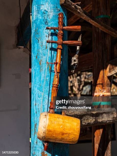 Erhur Instrument 311 Erhu Instrument Stock Photos, High-Res Pictures, and Images - Getty ...