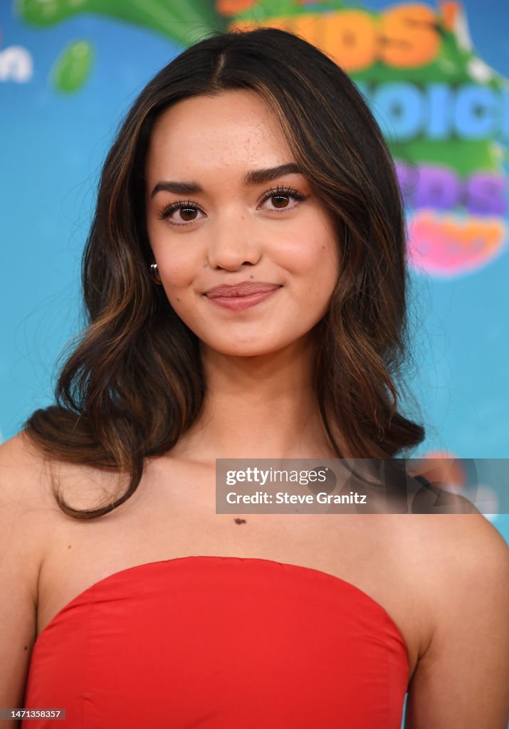 Sophia Hammons arrives at the Nickelodeon's 2023 Kids' Choice Awards