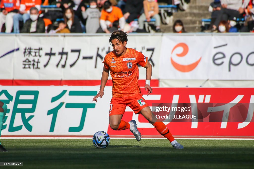 Ehime FC v Iwate Grulla Morioka - J.LEAGUE Meiji Yasuda J3