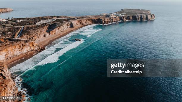 waves pattern - sagres ストックフォトと画像