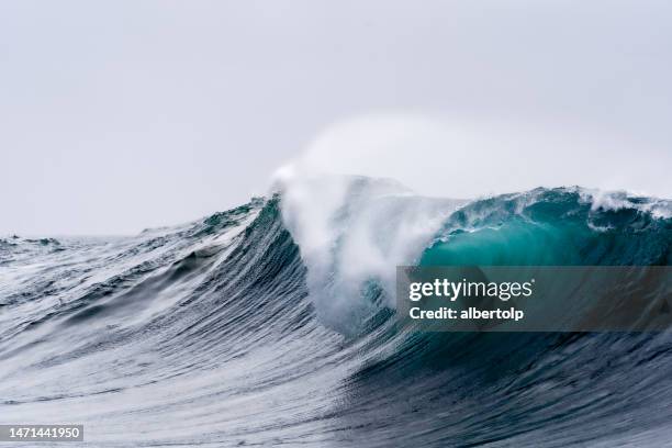 wave - waves stock pictures, royalty-free photos & images