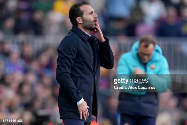 Ruben Baraja, Head Coach of Valencia CF, looks on during the LaLiga Santander match between FC Barcelona and Valencia CF at Spotify Camp Nou on March...
