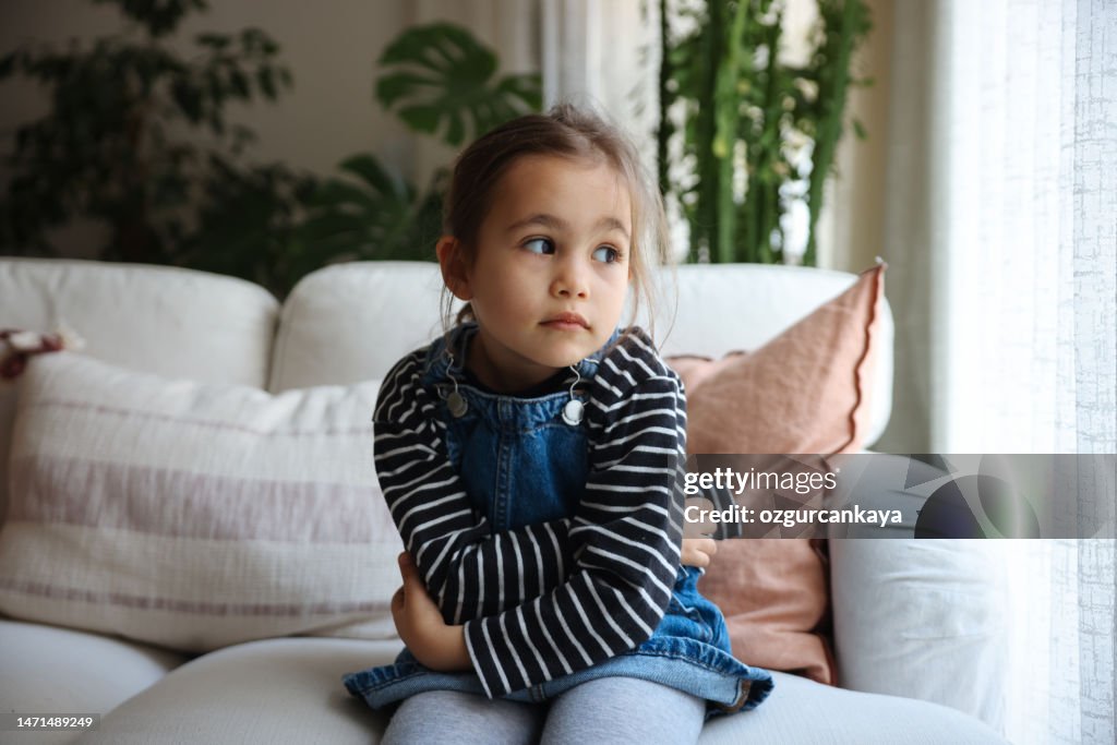 Bambino avere Mal di stomaco