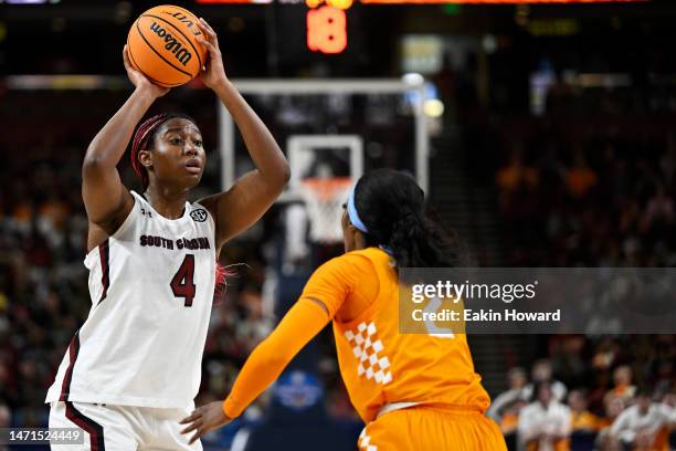 Aliyah Boston of the South Carolina Gamecocks looks for a pass against Rickea Jackson of the Tennessee Lady Vols in the fourth quarter during the...