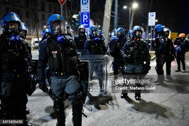 Turin Riots 6,208 Riot Italy Stock Photos, High-Res Pictures, and Images - Getty Images