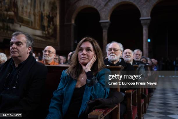 The wife of singer Joan Manuel Serrat, Candela Tiffon, after being invested as Doctor Honoris Causa, at the Paraninfo of the University of Barcelona,...