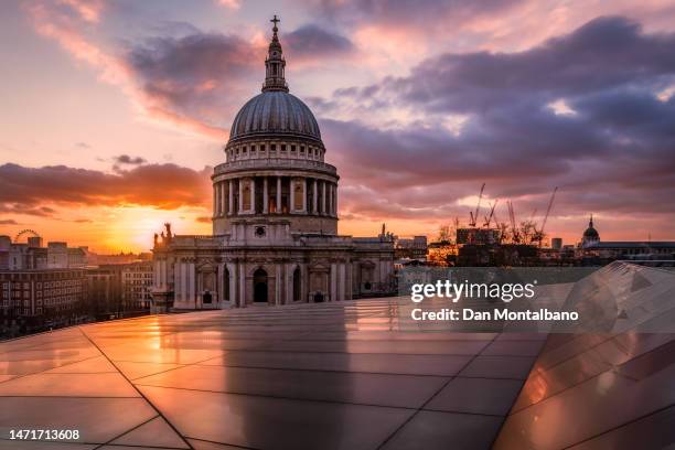 st paul's cathedral - cathédrale saint paul londres photos et images de collection