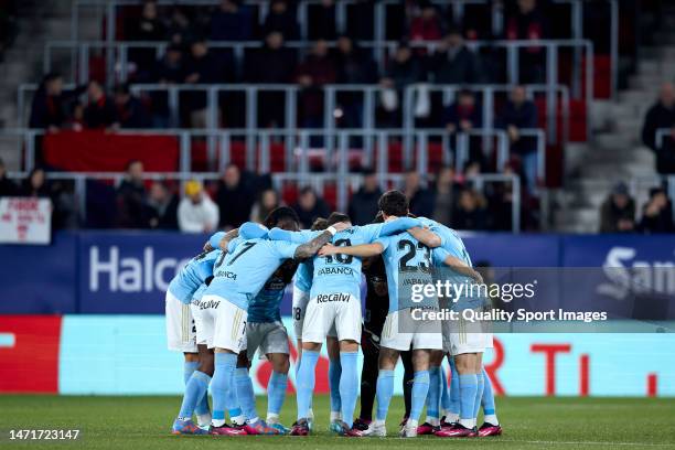 Celta de Vigo players huddle before the LaLiga Santander match between CA Osasuna and RC Celta at El Sadar Stadium on March 06, 2023 in Pamplona,...