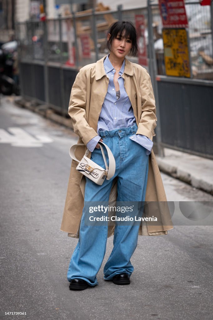 Street Style - Paris Fashion Week - Womenswear Fall Winter 2023 2024 : Day Seven