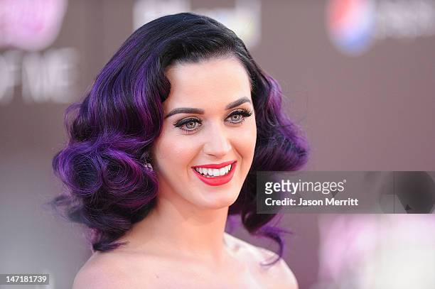 Singer Katy Perry arrives at the premiere of "Katy Perry: Part Of Me" held at Grauman's Chinese Theatre on June 26, 2012 in Hollywood, California....