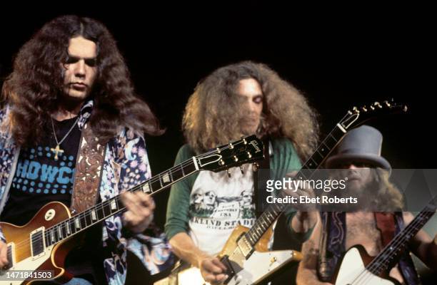 Left to right: Gary Rossington , Allen Collins (1952 - 1990, and Leon Wilkeson performing with American southern rock band, Lynyrd Skynyrd, at the...