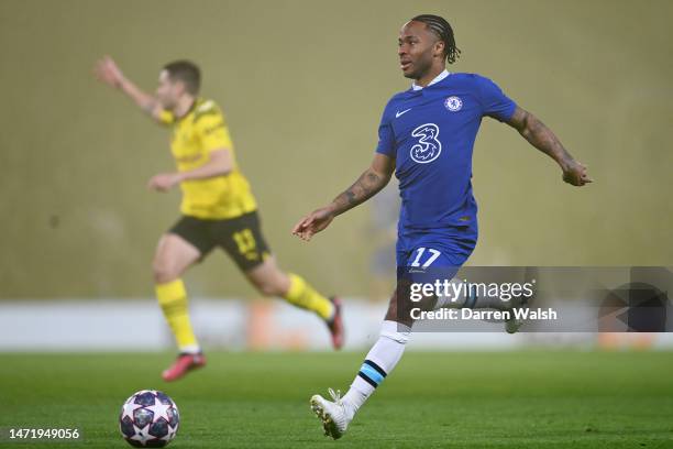 Raheem Sterling of Chelsea runs with the ball during the UEFA Champions League round of 16 leg two match between Chelsea FC and Borussia Dortmund at...