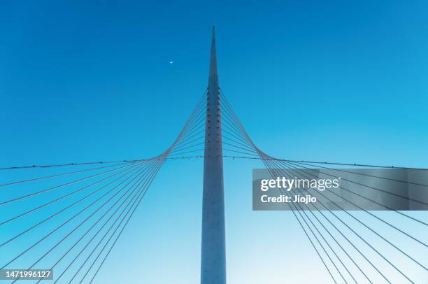 modern bridge - pointy architecture stock pictures, royalty-free photos & images