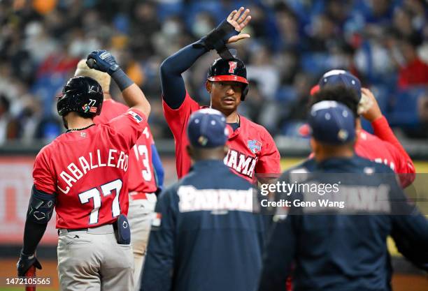 Panama Baseball Roster Panamanian Baseball Team Photos and Premium High Res Pictures - Getty ...