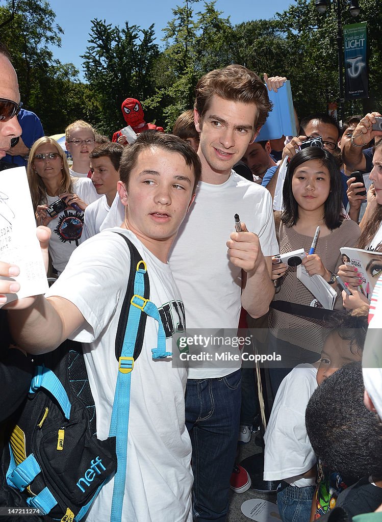 Andrew Garfield Delivers A Chilean Rose Tarantula To The American Museum Of Natural History For The Spiders Alive! Exhibition