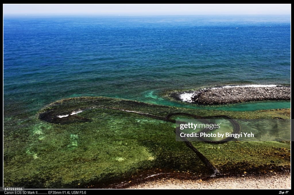 QiMei  Twin hearts stone weir