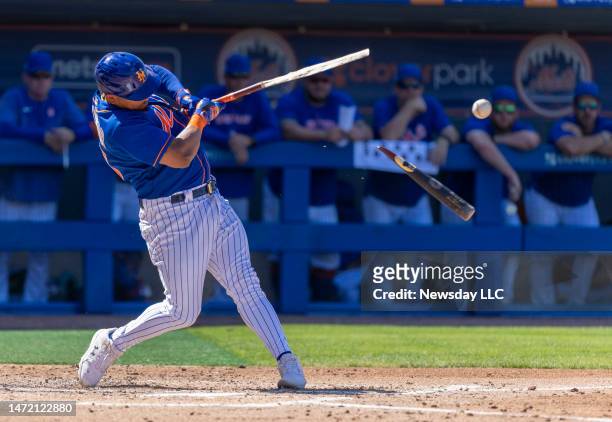 New York Mets' Eduardo Escobar during a spring training game against the Atlanta Braves on March 2, 2023 at Clover Park in Port St. Lucie, Florida.