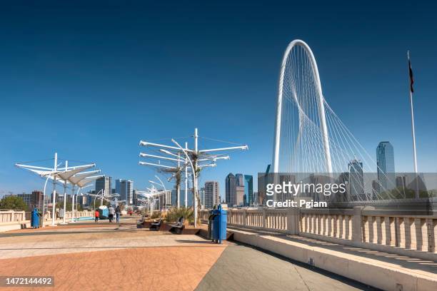 margaret hunt hill bridge over the trinity river in dallas texas usa - dallas margaret hunt hill bridge stock pictures, royalty-free photos & images