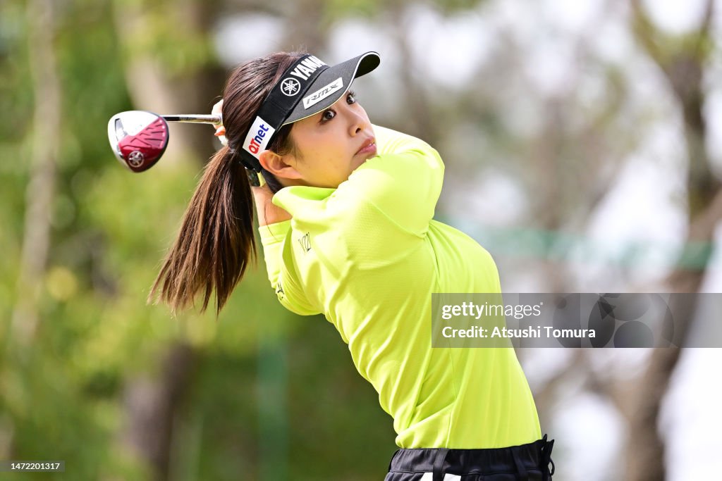 Meiji Yasuda Life Insurance Ladies Yokohama Tire Golf Tournament - Round One