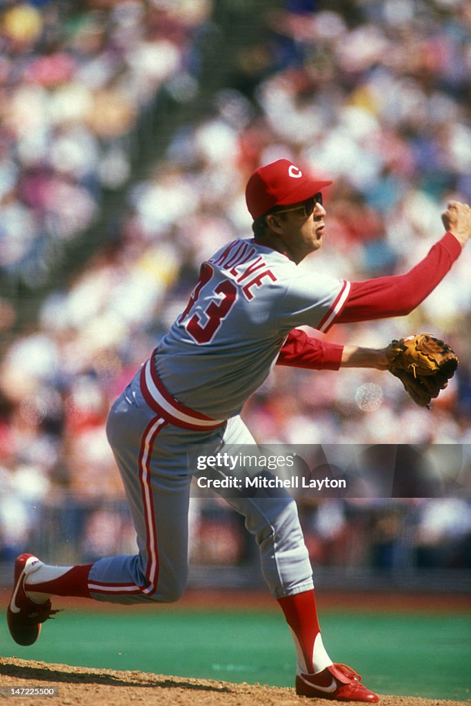 Kent Tekulve of the Cincinnati Reds pitches during a baseball game ...