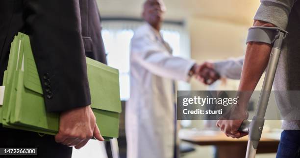 personal injury claimant - doctor lawsuit stock pictures, royalty-free photos & images