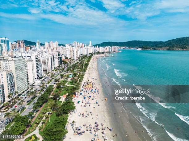 beach in the city of santos - sao paulo imagens e fotografias de stock