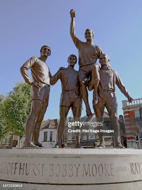 Champions Statue, Barking Road, Upton Park, Newham, Greater London Authority, 2009. The Champions Statue, depicting the 1966 FIFA World Cup winners,...