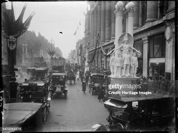 Selfridges, Oxford Street, Marylebone, City of Westminster, Greater London Authority, 1919. Looking west along Oxford Street, showing pedestrians and...