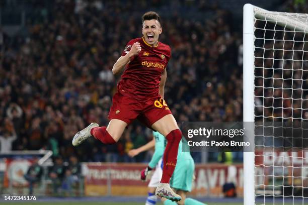 Stephan El Shaarawy of AS Roma celebrates after scoring the team's first goal during the UEFA Europa League round of 16 leg one match between AS Roma...